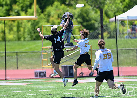 UMass Zoodisc vs UNC Darkside Men's Final -- 2023 D1 Champs