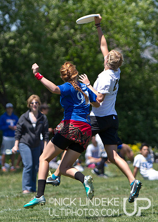 Friday Pool Play - Round 3 - 2013 D-I College Champs