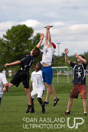 Sat Round 1 - Open D-II - MN HS State Champs 2013