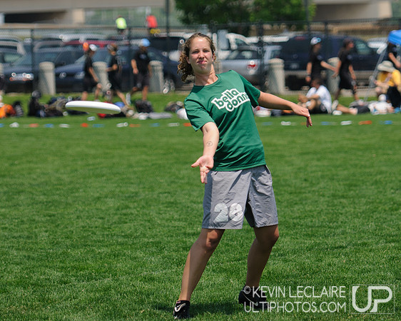 2012 USAU D-I College Championships Saturday Action