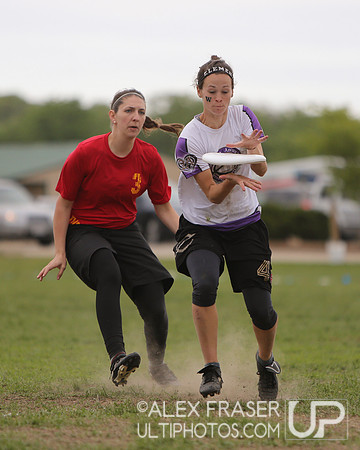 Saturday Highlights - 2013 USA Ultimate D-I College Champs