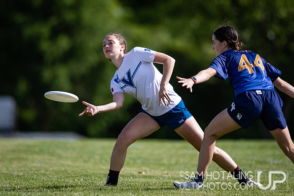 Highlights from pool play USAU DI College Championships at Memorial Stadium
