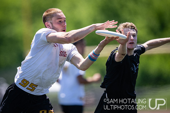 Highlights from finals during USAU DI College Championships at Kings Stadium