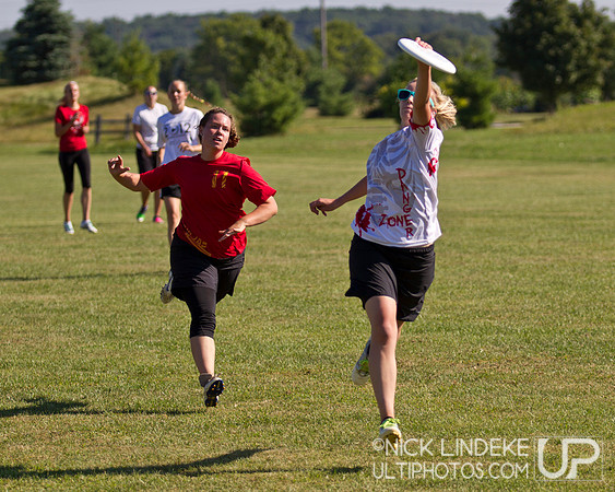 Sunday Action at Cooler Classic 25