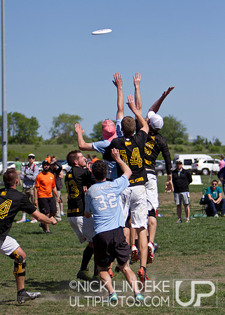 Friday Pool Play - Round 4 - 2013 D-I College Champs