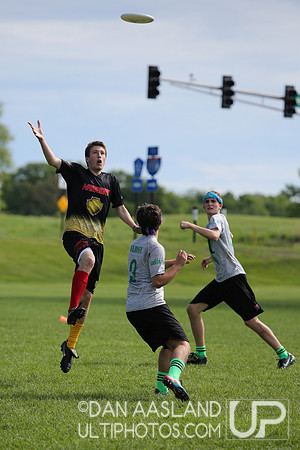 Sat Round 1 - Open D-II - MN HS State Champs 2013