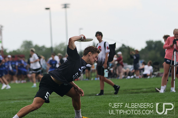 Bracket play at USAU Youth Club Championships