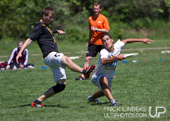 Friday Pool Play - Round 2 - 2013 D-I College Champs