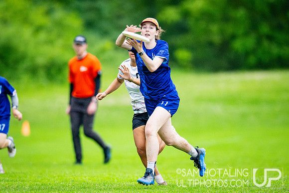 Women’s pool play at USAU DI College Championships
