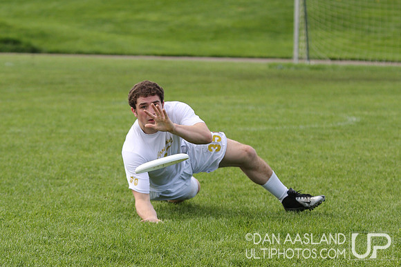 Sat Round 1 - Open D-II - MN HS State Champs 2013