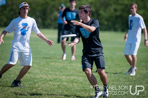 Finals - Open Sun - USAU 2013 HS Southerns