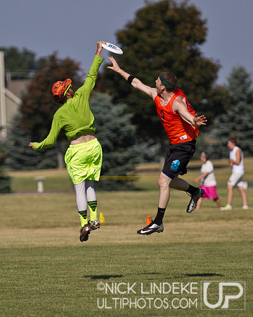 Sunday Action at Cooler Classic 25
