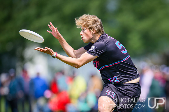 Middlebury Pranksters vs Rochester Piggies in quarterfinals at USAU D-III College Championships
