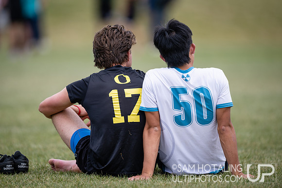 Highlights from quarterfinals during USAU DI College Championships at Heritage Oak Park