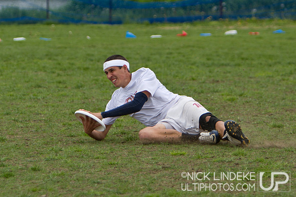 Saturday Pool Play - Round 3 - 2013 D-I College Champs