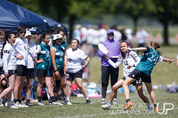 Day 1 of 2023 D-I College Championships.