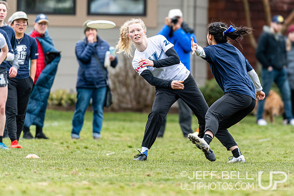 The ninth annual Douglas Bowl featuring UVIC and UBC Women’s and Open Ultimate teams.