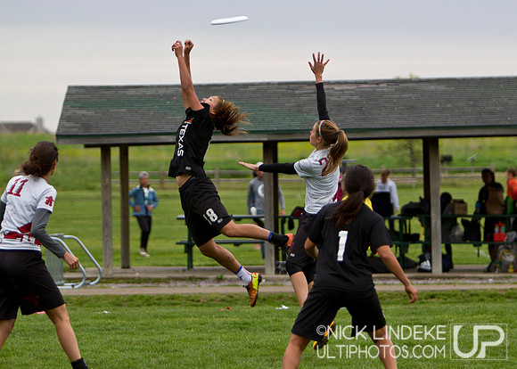 Saturday Pool Play - Round 1 - 2013 D-I College Champs