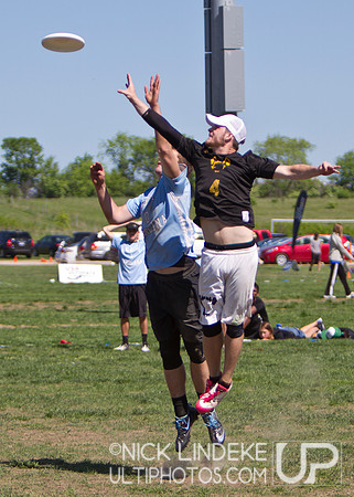 Friday Pool Play - Round 4 - 2013 D-I College Champs