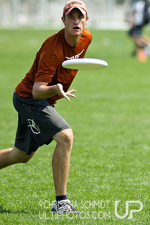 2012 USAU D-I College Championships Saturday Round 4 Action