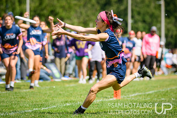Highlights: pool play at USAU D-I College Championships