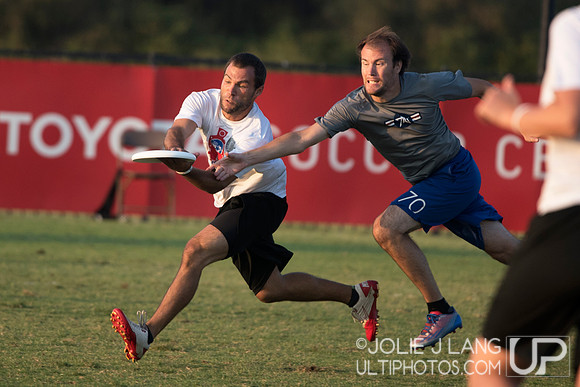 Metro North vs Ambiguous Grey - Pool Play - USAU Club Nationals