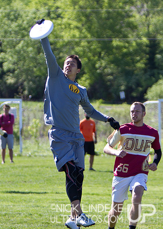 Friday Pool Play - Round 1 - 2013 D-I College Champs