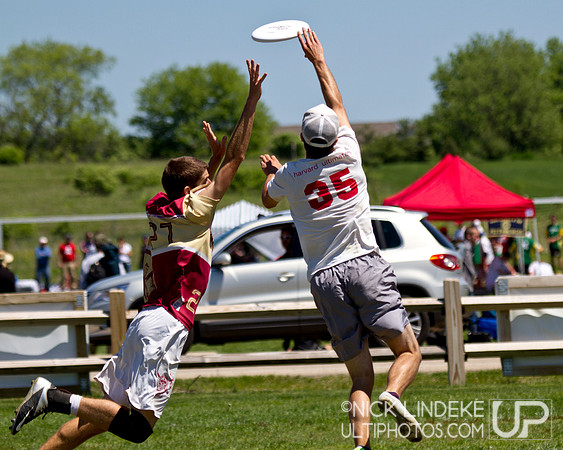 Friday Pool Play - Round 3 - 2013 D-I College Champs