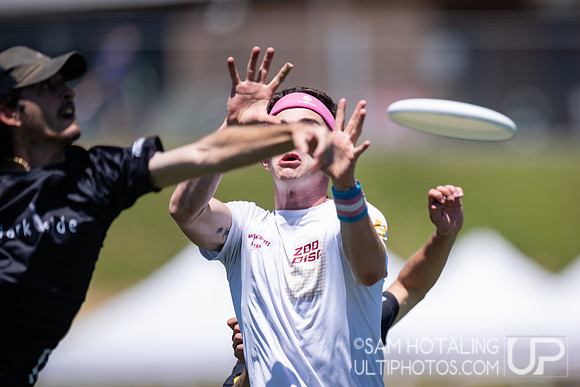 Highlights from finals during USAU DI College Championships at Kings Stadium