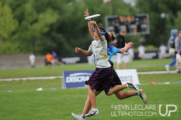 Saturday Photo Highlights Preview -- 2011 USAU College Championships