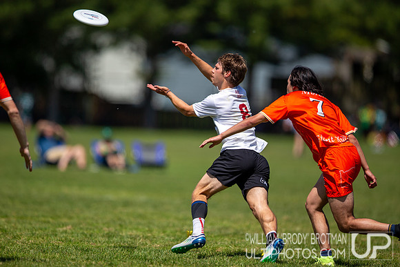 Day 2 of the USA Ultimate D-I College Championships