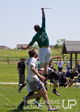 Friday Pool Play - Round 2 - 2013 D-I College Champs