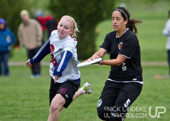 Saturday Pool Play - Round 1 - 2013 D-I College Champs