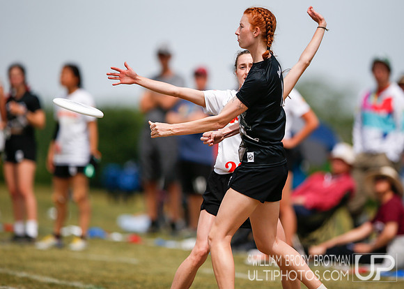 Day 2 of 2023 D-I College Championships.