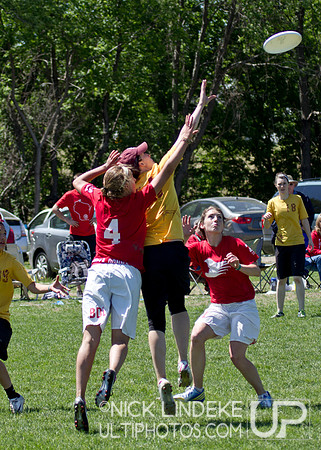 Friday Pool Play - Round 4 - 2013 D-I College Champs