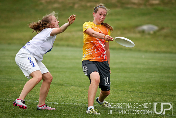 Round 4 - Sat Girls - USAU 2013 HS Southerns