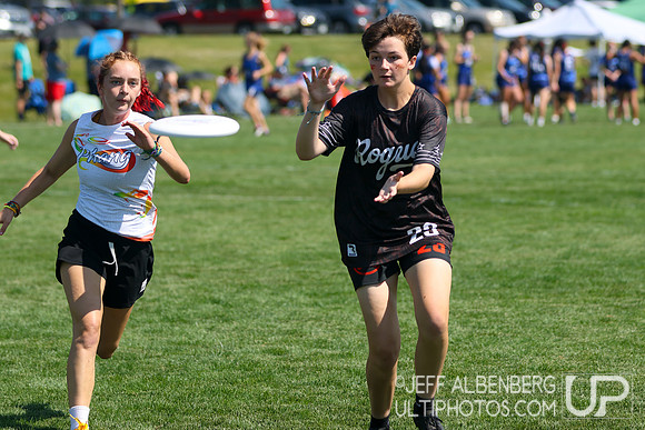 Pool play at USAU Youth Club Championships