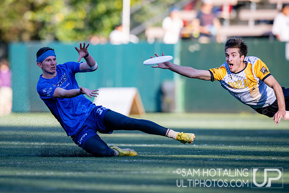 Oakland Spiders at Seattle Cascades in the UFA Regular Season