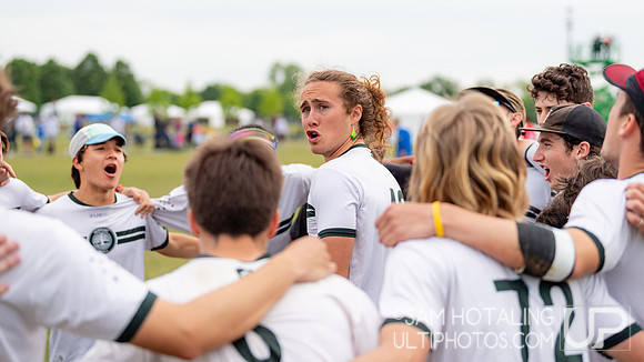 Pittsburgh En Sabah Nur vs Vermont Chill in quarterfinals at USAU DI College Nationals