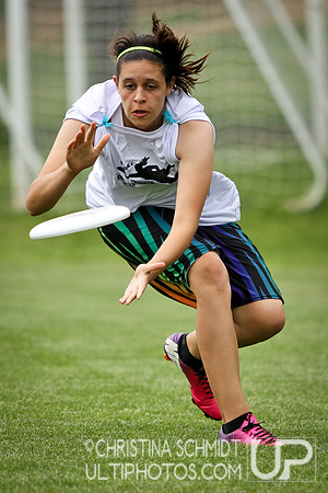 Round 4 - Sat Girls - USAU 2013 HS Southerns