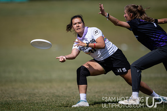 Highlights from pool play USAU DI College Championships at Memorial Stadium