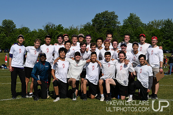 Cornell Buds Team Photo -- 2023 D1 Champs