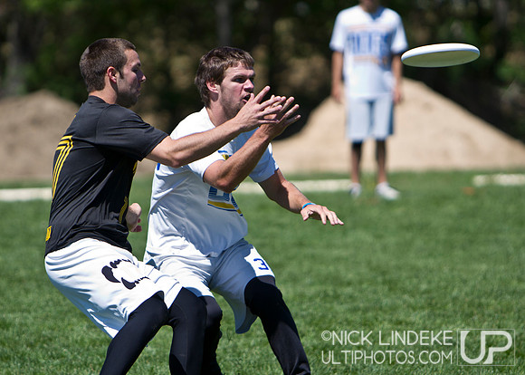 Friday Pool Play - Round 2 - 2013 D-I College Champs