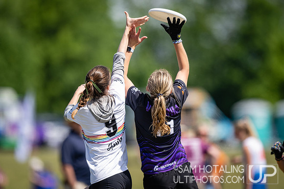 Highlights from pool play USAU DI College Championships at Memorial Stadium