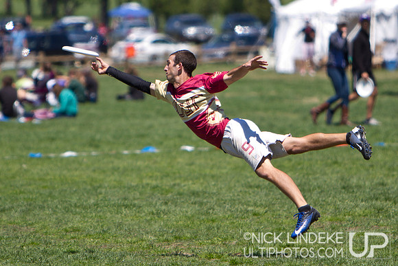Friday Pool Play - Round 3 - 2013 D-I College Champs