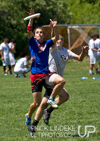 Friday Pool Play - Round 3 - 2013 D-I College Champs