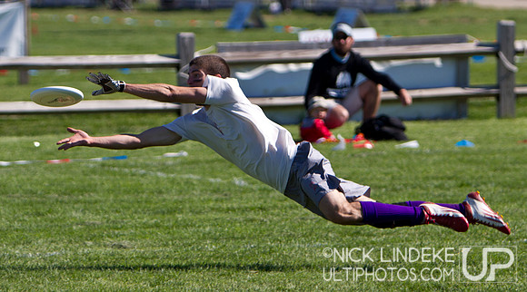 Friday Pool Play - Round 1 - 2013 D-I College Champs