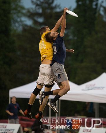 Sunday Highlights - 2013 USA Ultimate D-I College Champs