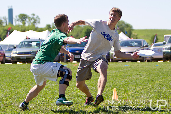 Friday Pool Play - Round 2 - 2013 D-I College Champs