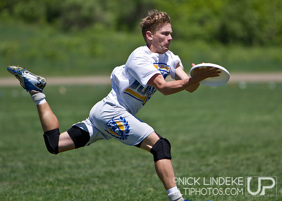 Friday Pool Play - Round 2 - 2013 D-I College Champs